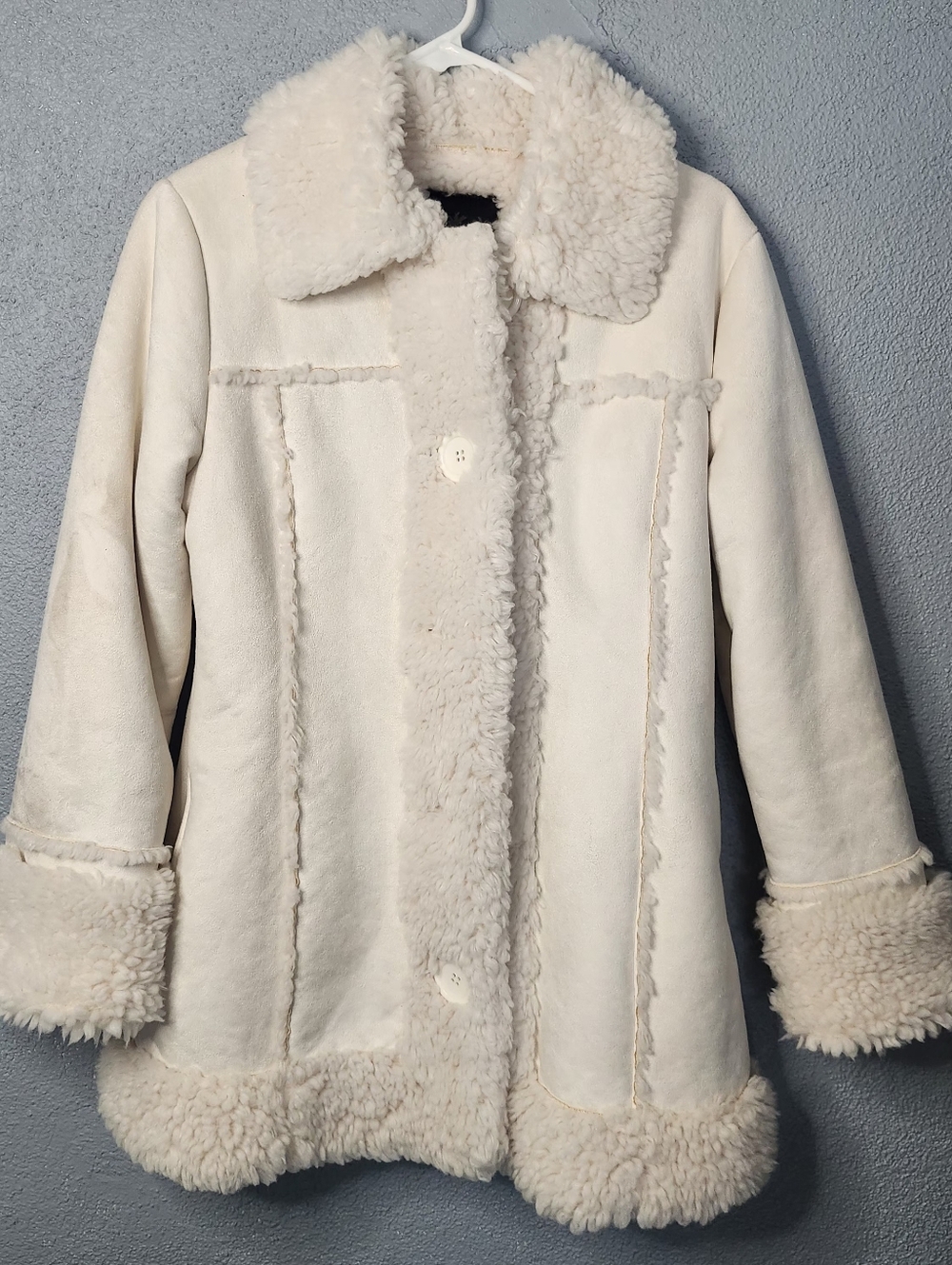 Guess Women's Cream Faux-Shearling Teddy Jacket